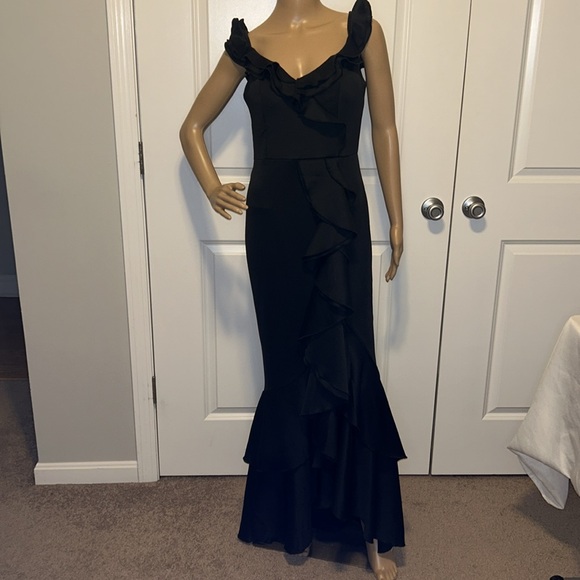 Dresses & Skirts - Miss Ord, Black Sleeveless Ball Gown or Prom Dress Size Large, New With Tags